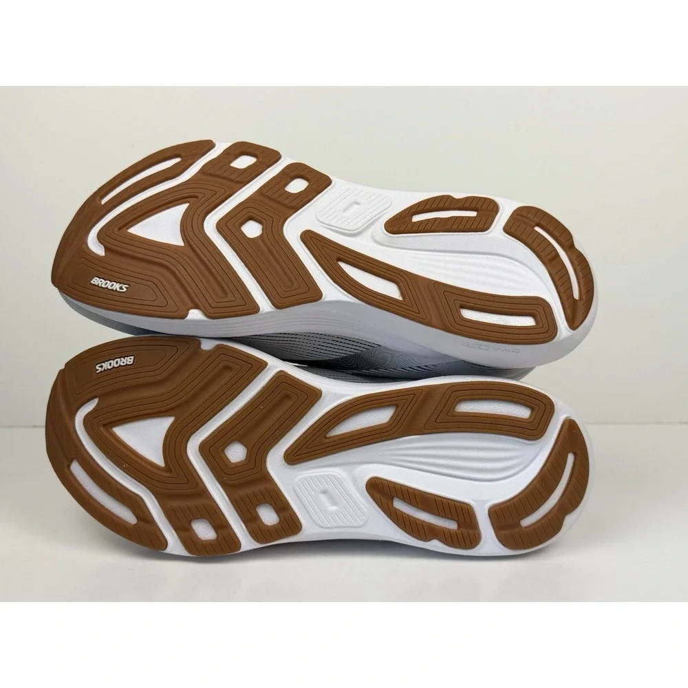 Brooks Men's Revel 8 Running Shoes Men's Size 12 White/Black/Oak Buff 110468